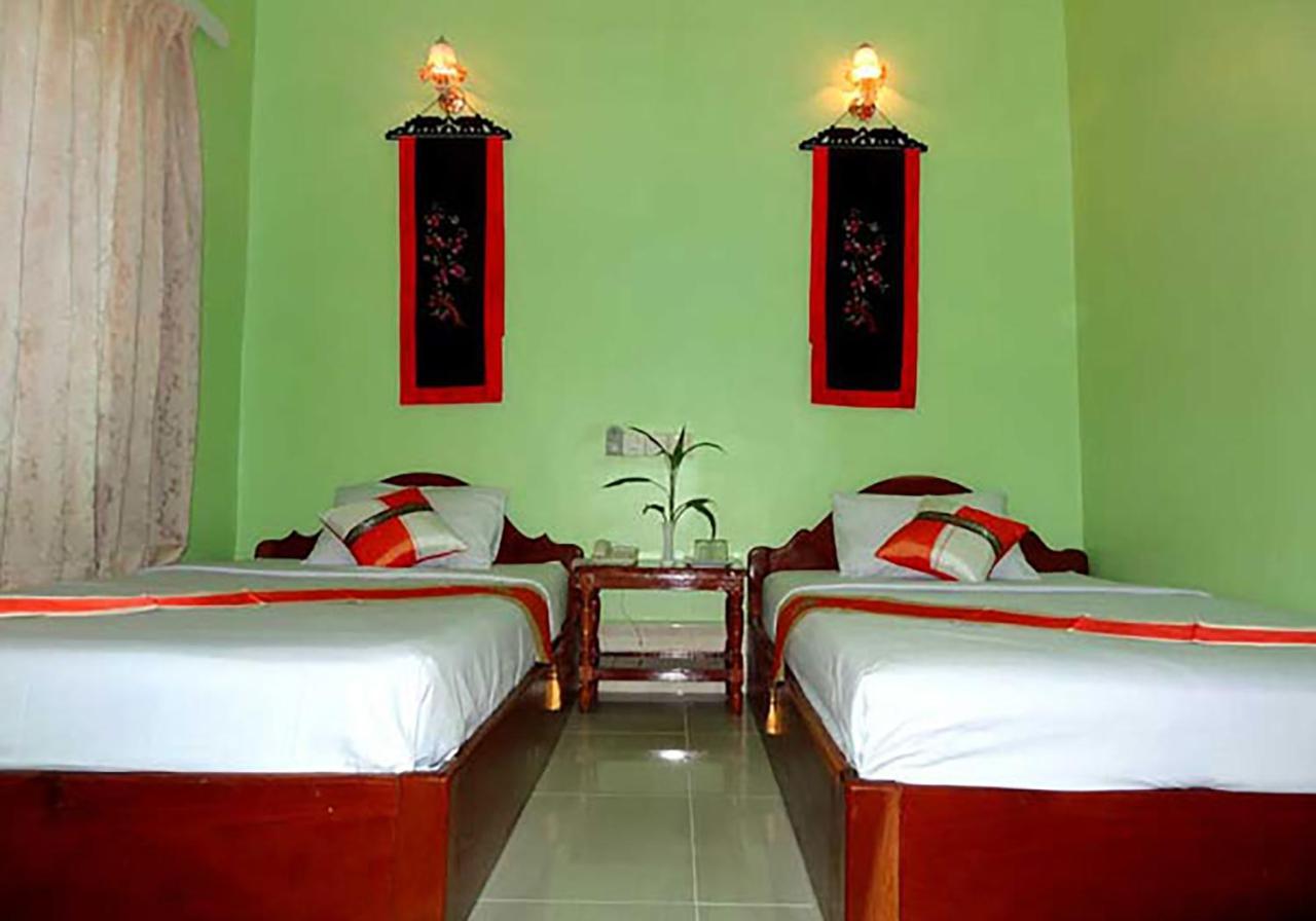 Damnak Riverside Villa Siem Reap Bagian luar foto