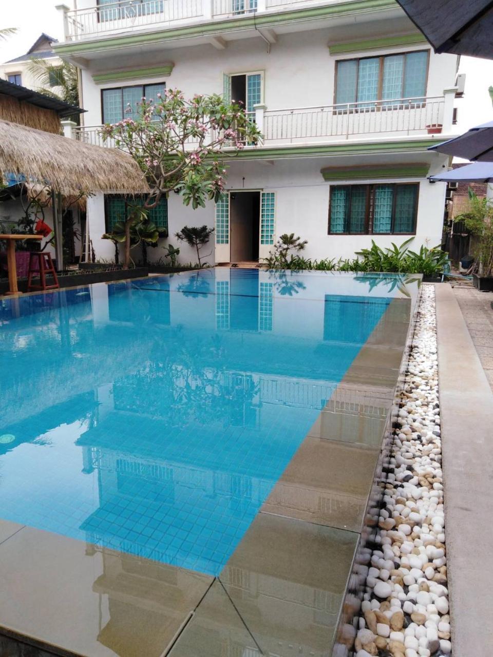 Damnak Riverside Villa Siem Reap Bagian luar foto