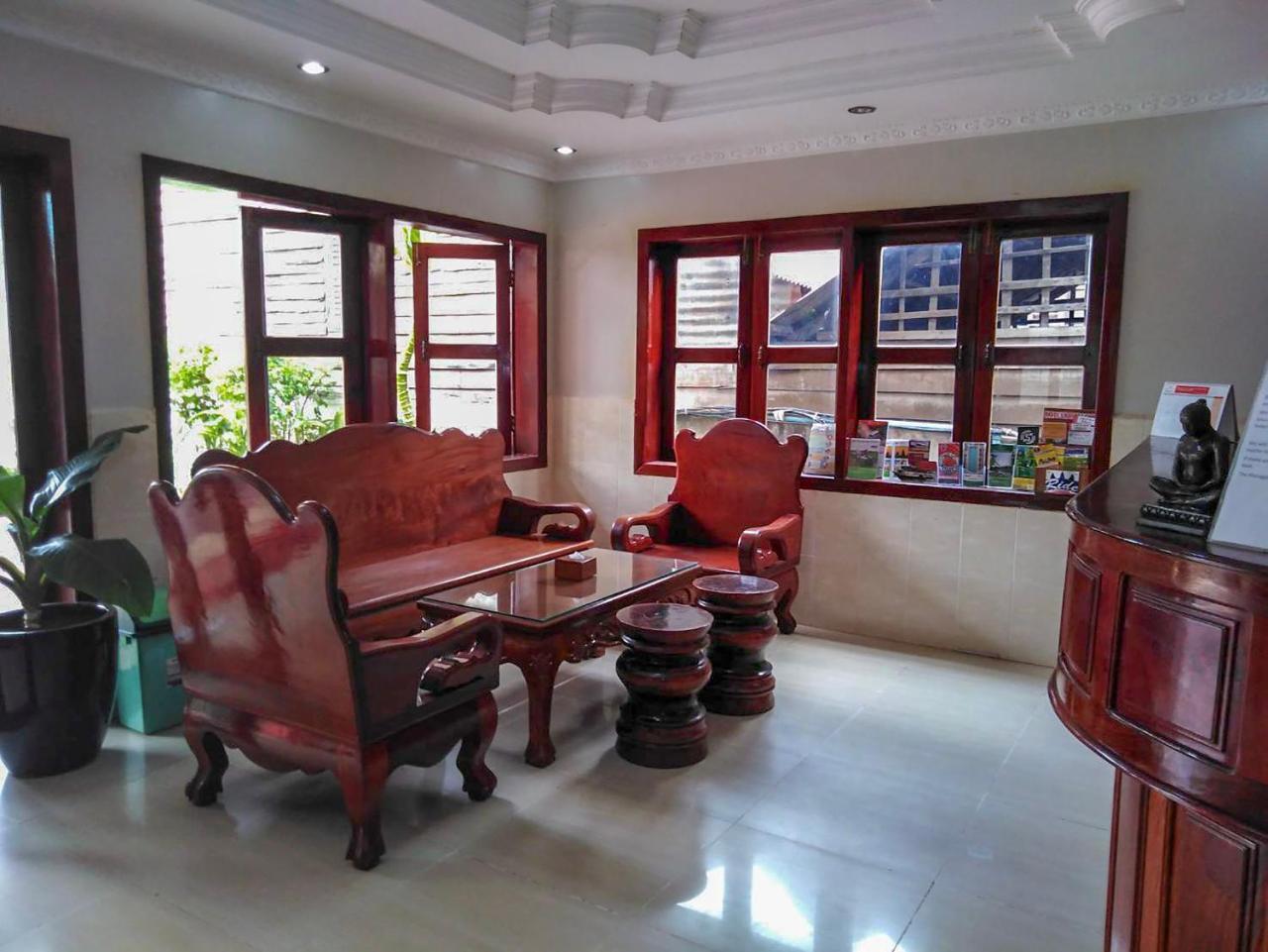 Damnak Riverside Villa Siem Reap Bagian luar foto